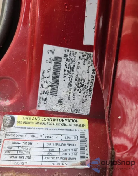 2005 Lincoln Navigator from USA, damaged, VIN 5LMFU285X5LJ15410